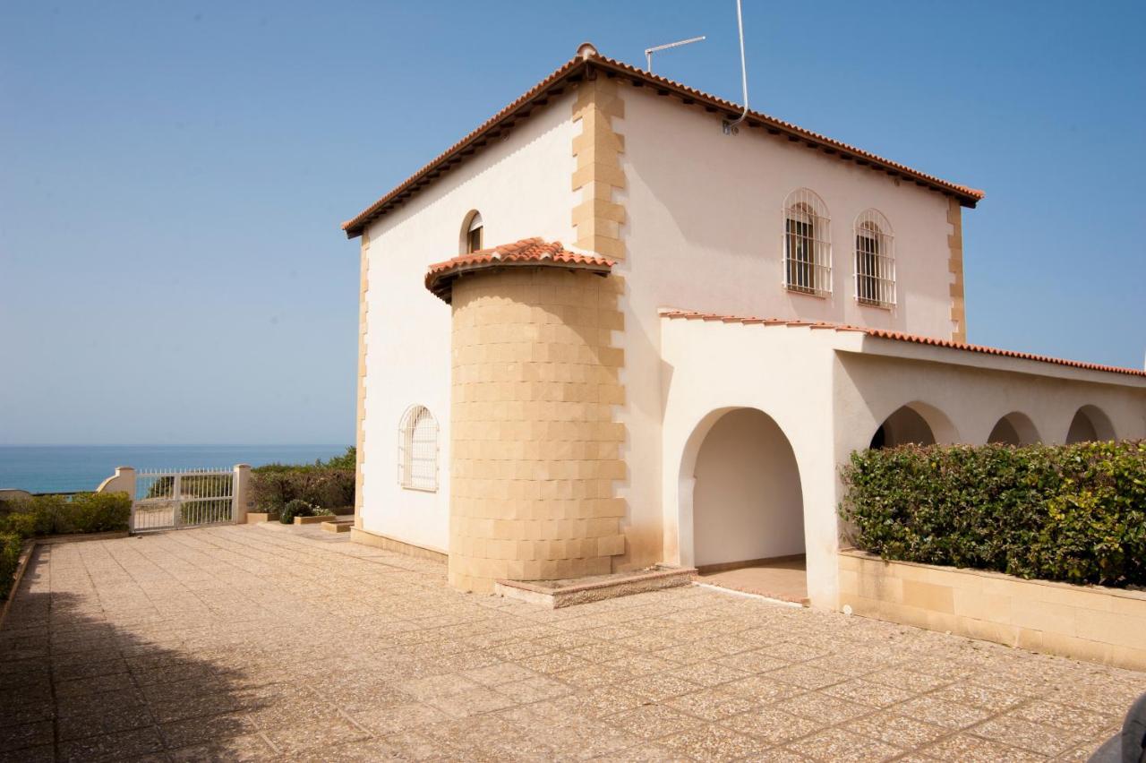 Villa Horus San Giovanni Sinis - Villa Sul Mare Con Grande Giardino Privato سان جيوفاني دي سينيس المظهر الخارجي الصورة