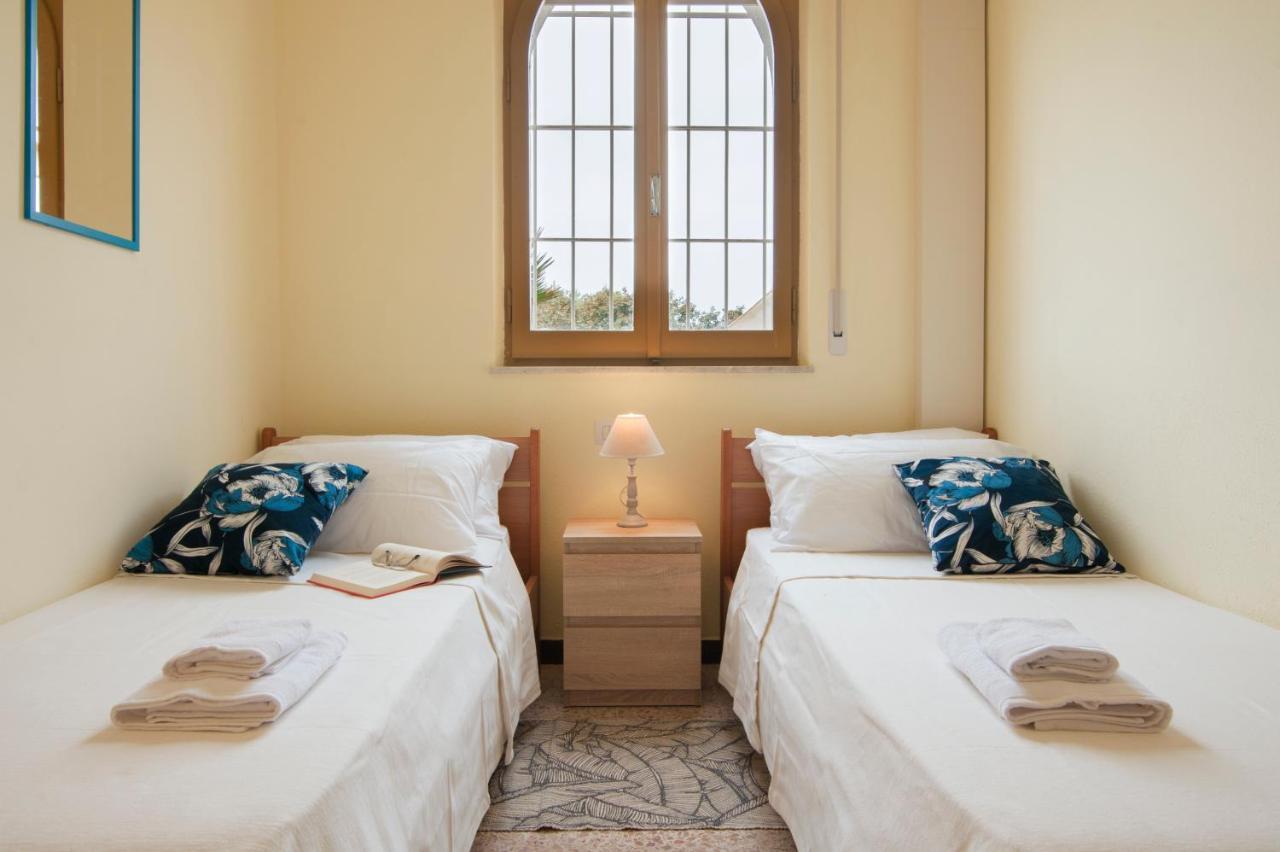 Villa Horus San Giovanni Sinis - Villa Sul Mare Con Grande Giardino Privato سان جيوفاني دي سينيس المظهر الخارجي الصورة